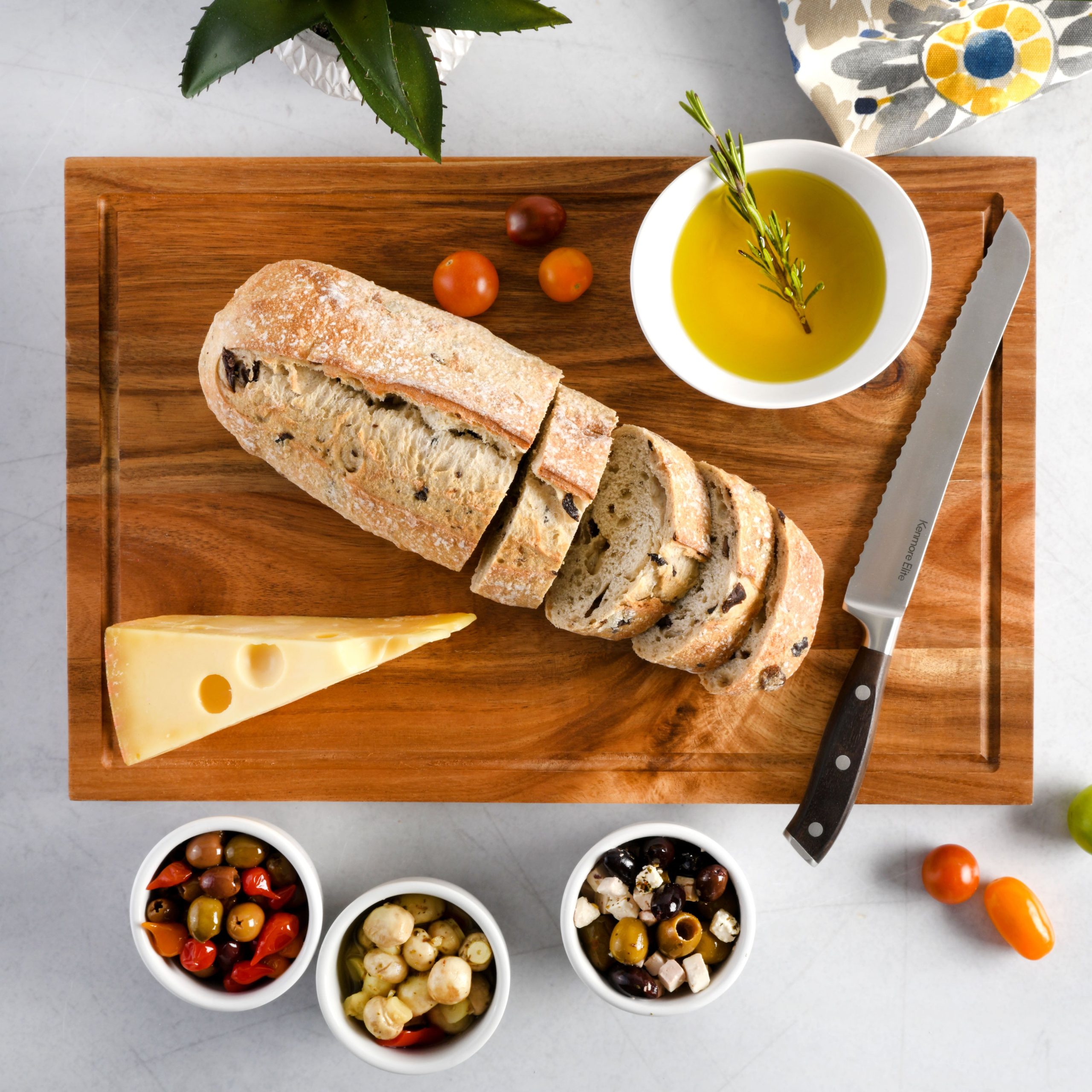 Kenmore Archer 18" x 12" Acacia Wood Cutting Board - Image 3
