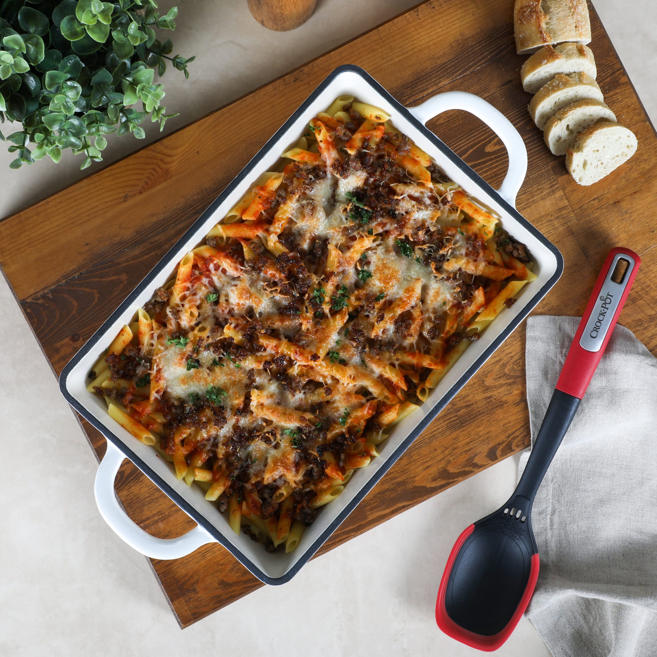 Crock-Pot Artisan 13" Enameled Cast Iron Lasagna Pan, Matte Linen White - Image 2