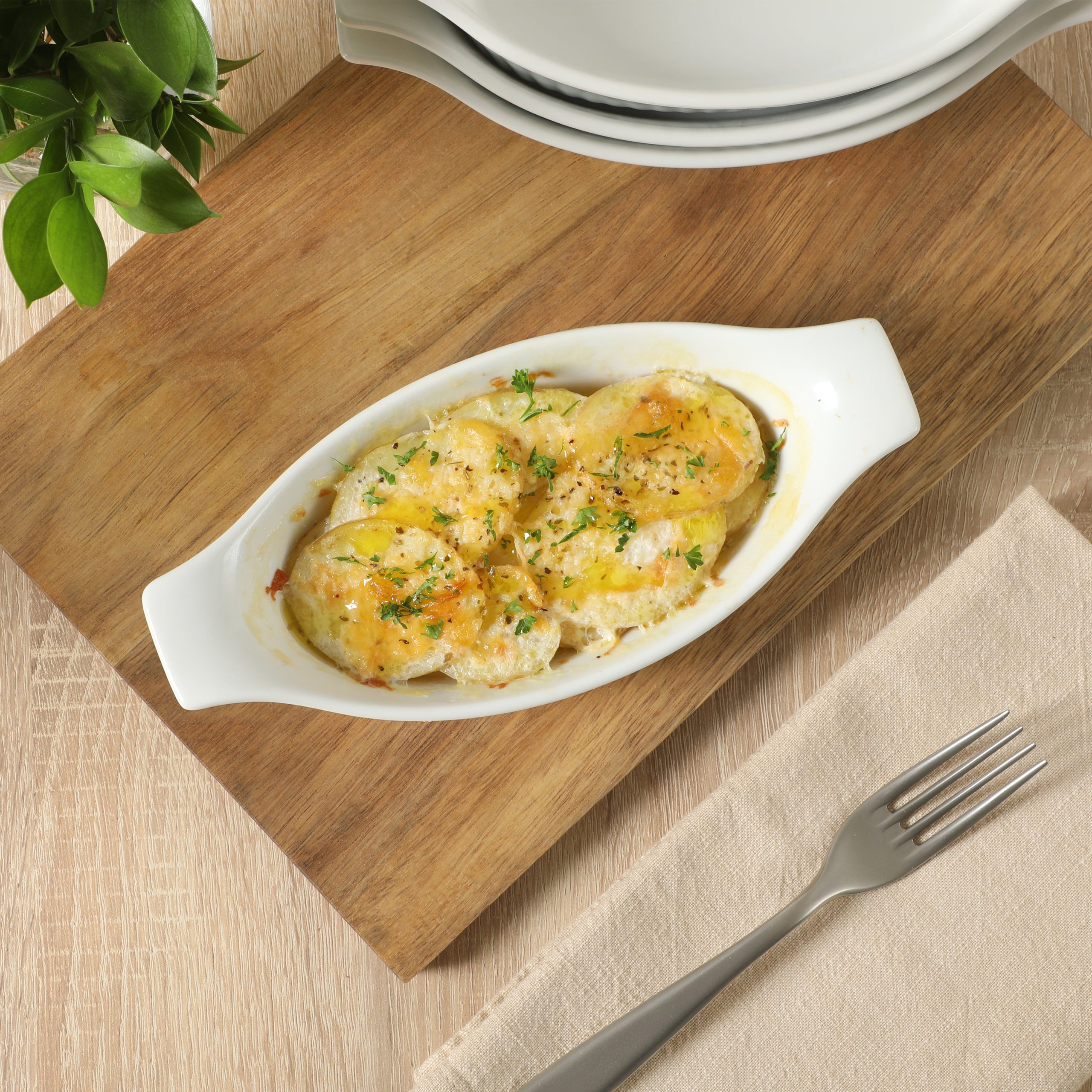 Gibson Home Gracious Dining Oval Au Gratin Baking Dishes, 4-Piece Set – 9 oz Oven Safe Banana Split Bowls, Ceramic Small Casserole Dishes with Handles, Microwave & Dishwasher Safe Mini Bakeware, White - Image 2