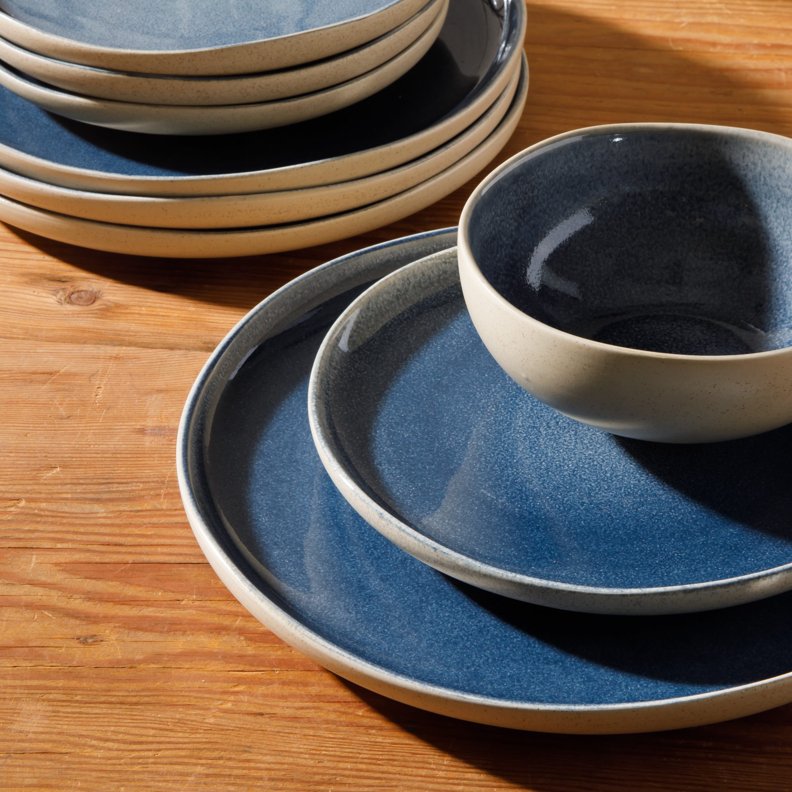 Gibson Elite Manila Bay 12-Piece Stoneware Dinnerware Set, Service for 4, Reactive Glaze Modern Artisan Plates, Bowls & Mugs, Round Design - Image 2