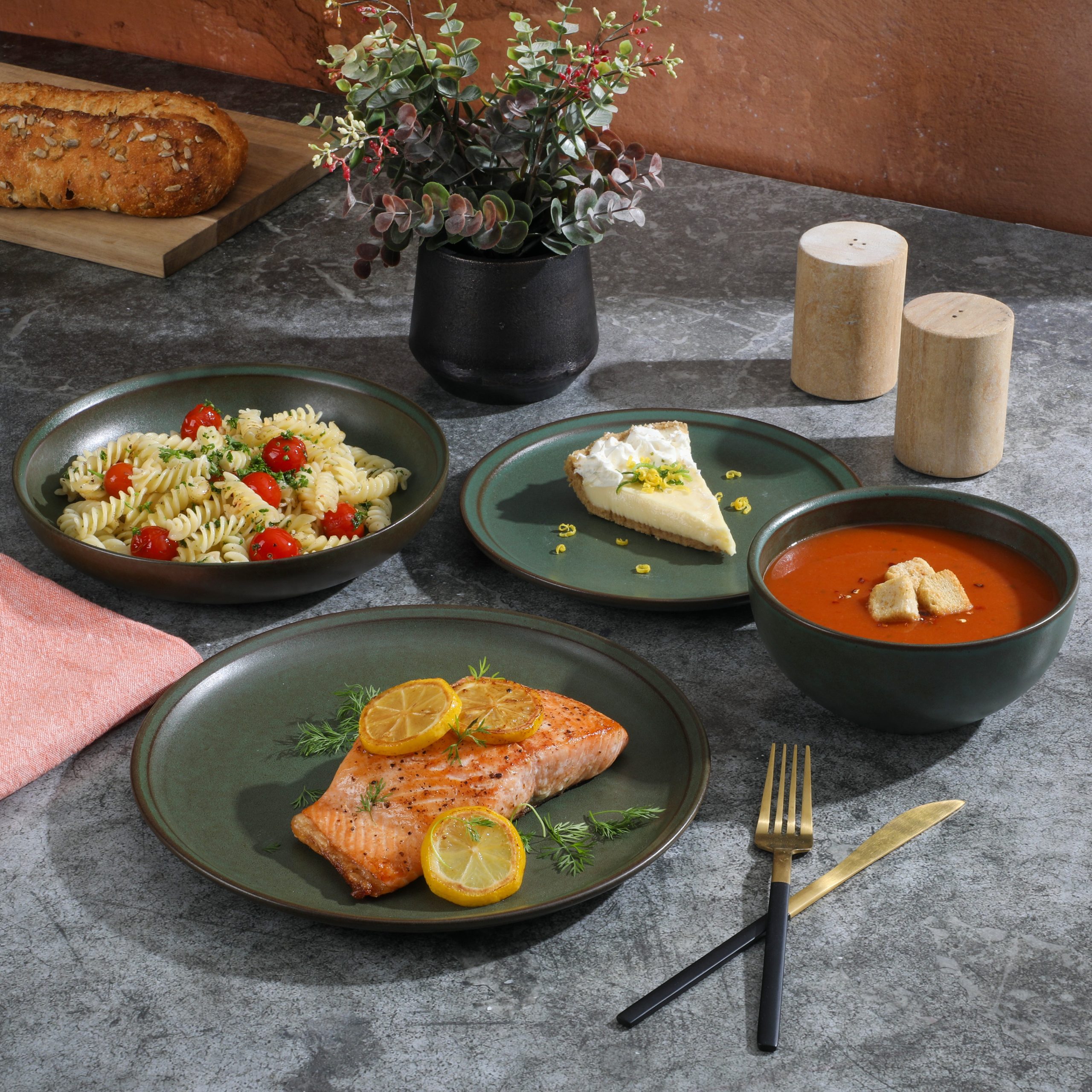 Gibson Elite Beckett Stoneware Matte Reactive Glaze 16 Piece (Service for 4) Plates and Bowls Dinnerware Set - Image 3