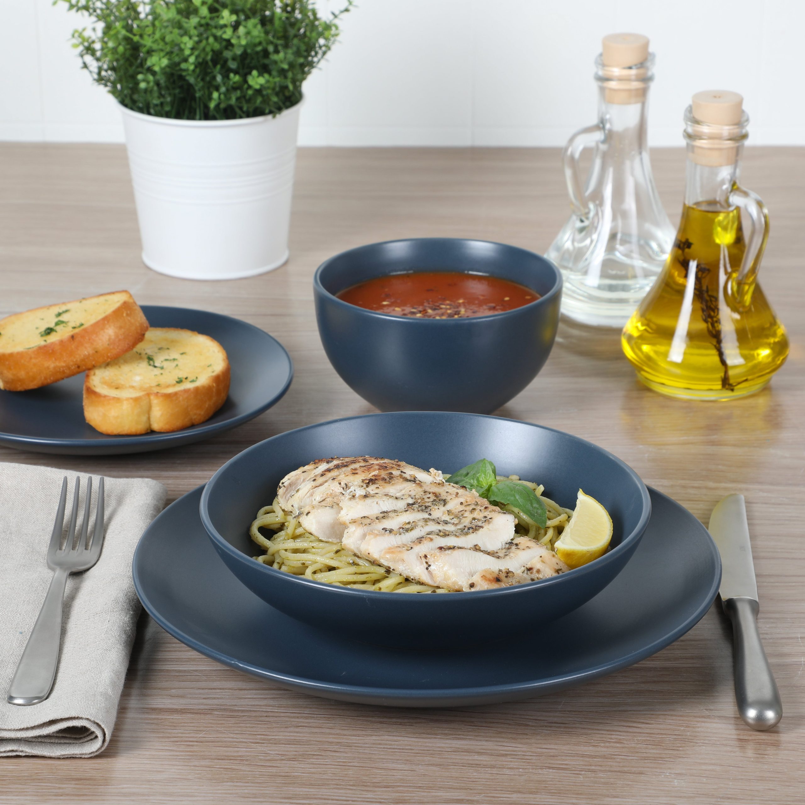 Gibson Home Queenslane 16 Piece Double Bowl Plates and Bowls Dinnerware Set - Image 4