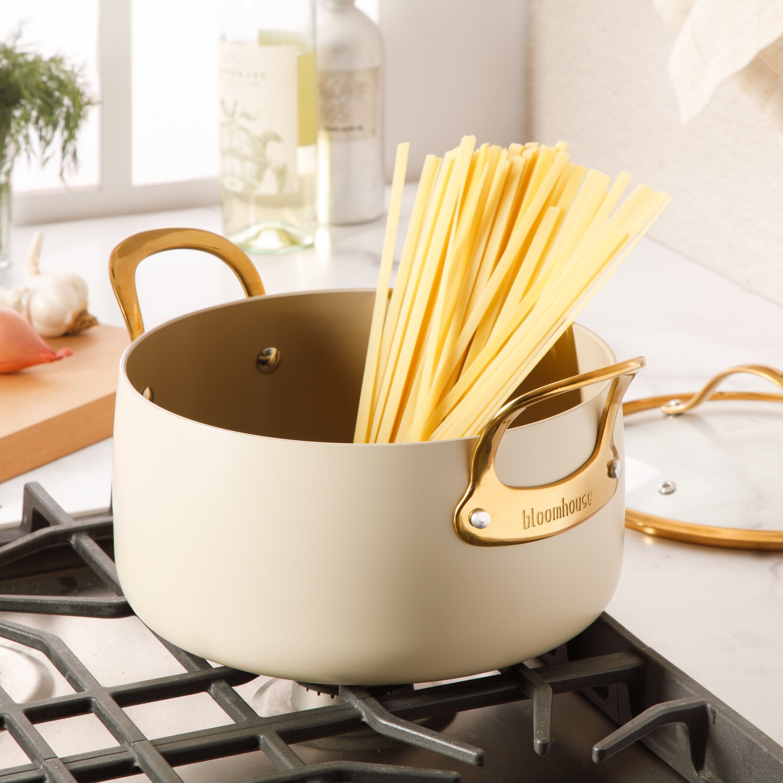 Bloomhouse 6 Quart Heavy Duty Aluminum Premium PFA Free Ceramic Nonstick Dutch Oven Pot with Lid - Linen White with Gold Handle - Image 3