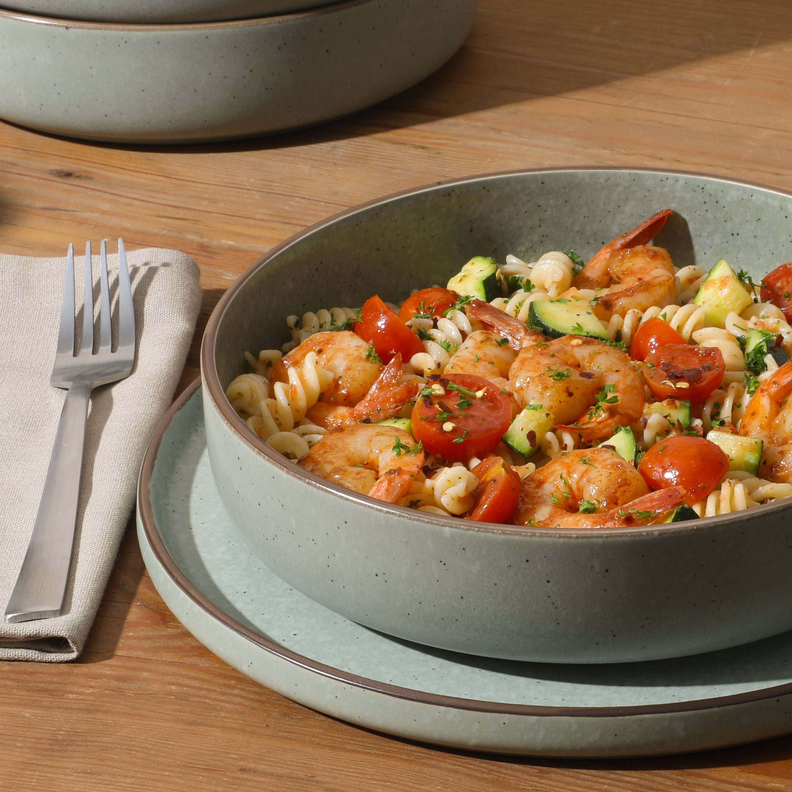 Gibson Elite Gelston Stoneware Matte Reactive Glaze 16 Piece (Service for 4) Plates and Bowl Dinnerware Set - Image 6