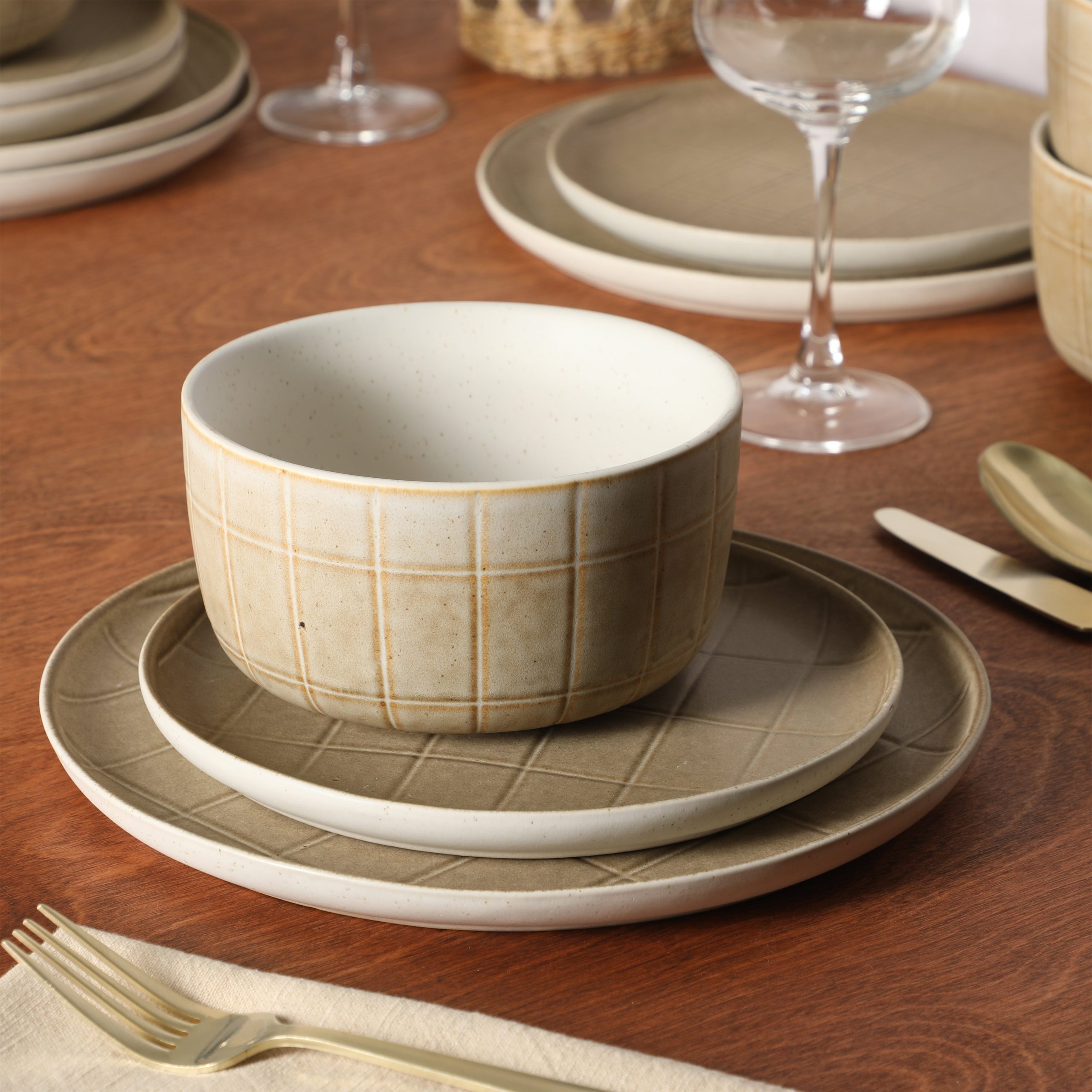 Gisbon Elite Butterwick 12 Piece Plates and Bowls Stoneware Dinnerware Set - Reactive Glaze Patterned Dishes - Microwave and Dishwasher Safe - Image 4