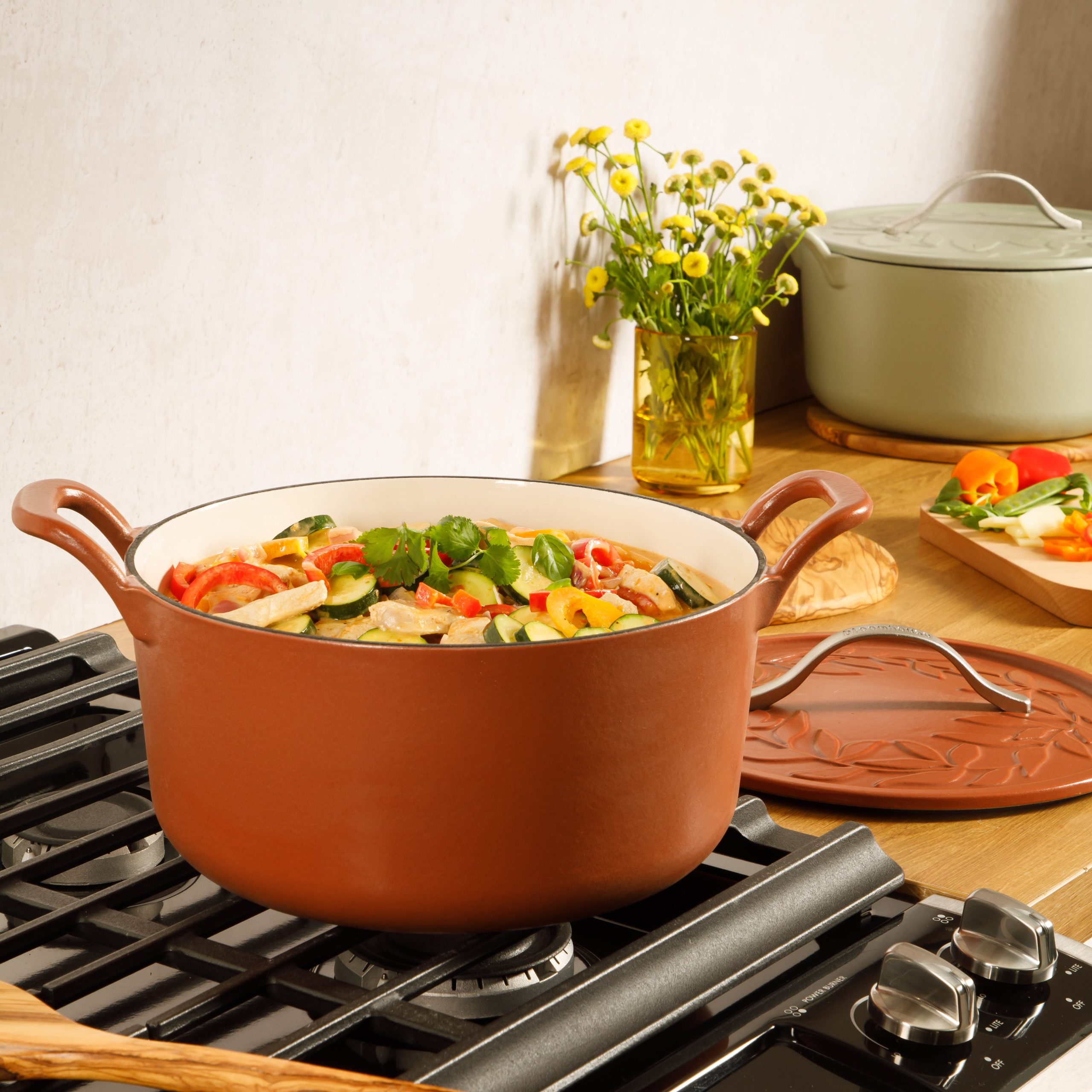 Bloomhouse 7 Qt Cast Iron Dutch Oven W/ Embossed Lid, European Enamel, & Olive Wood Trivet - Image 2