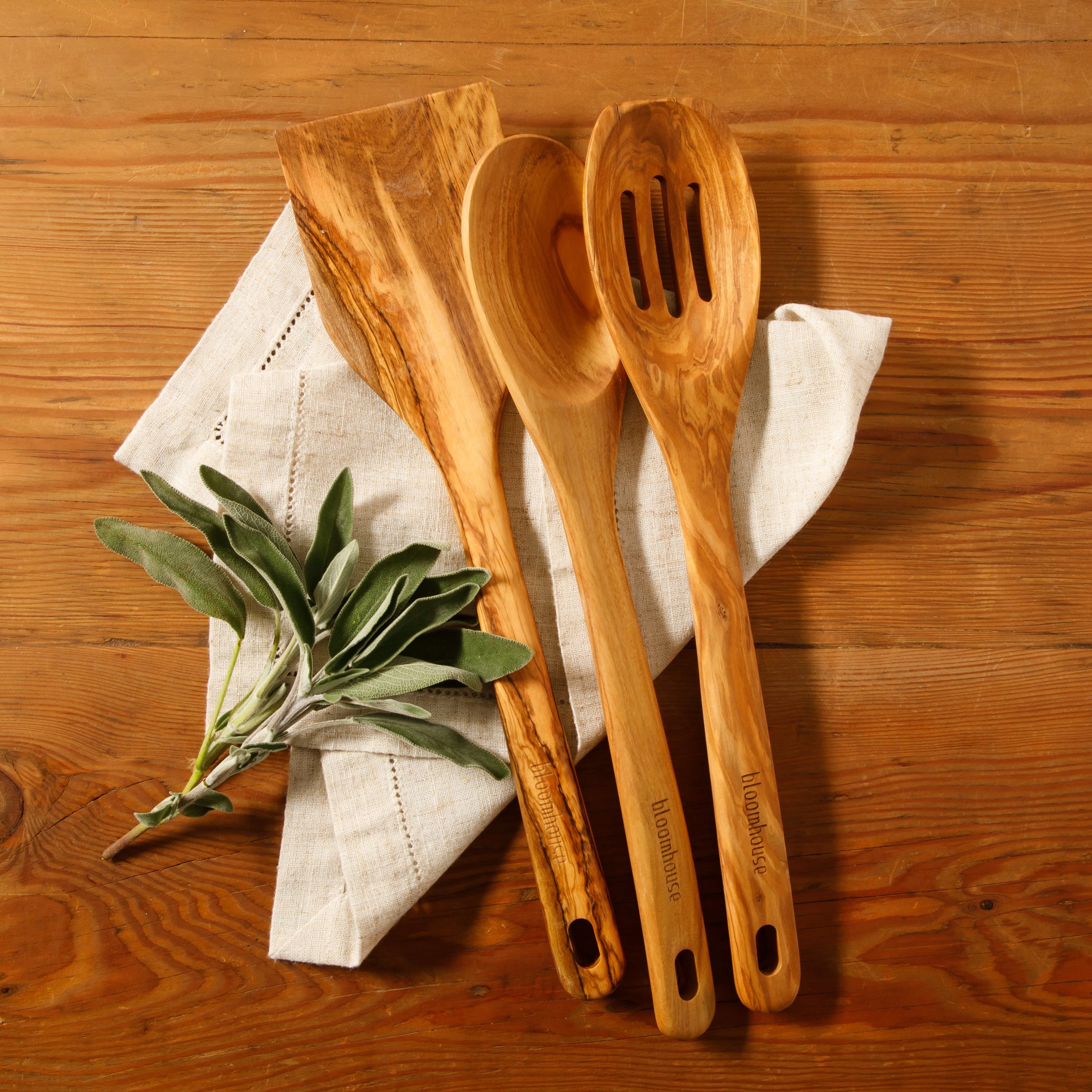 Bloomhouse Italian Olive Wood 3 Piece Extra-Large 14 Inch Turner, Spoon, and Slotted Spoon Set - Image 3